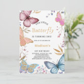 Onze kleine vlinder eerste verjaardagsuitnodiging kaart (Staand voorkant)