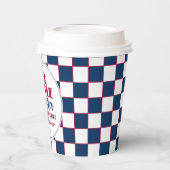 Onze kleine voetzoeker is één verjaardag aan het w papieren bekers (Links)