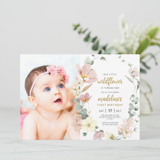 Onze kleine wilde bloem wordt één 1e verjaardag kaart (Staand voorkant)