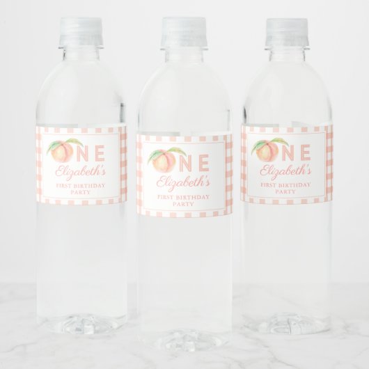 Onze kleine zoete perzik is één Baby eerste verjaa Waterfles Etiket (Flessen)