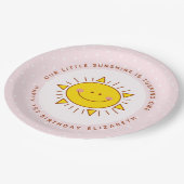 Onze kleine zonneschijn draait een meisje verjaard papieren bordje (Gekanteld)