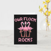 Onze kudde zet flamingo's op elkaar afgestemd op f kaart (Gele Bloem)