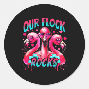 Onze kudde zet flamingo's op elkaar afgestemd op f ronde sticker