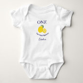 Onze Main Squeeze Kinderen Verjaardag Bodysuit (Voorkant)