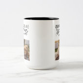 Onze mensen trouwen met kat en hond Foto Tweekleurige Koffiemok (Center)