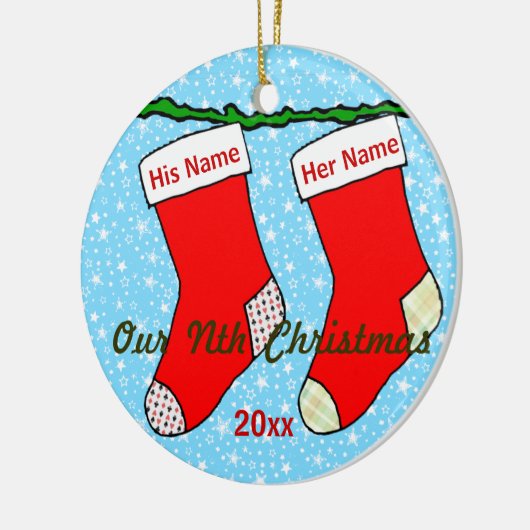 Onze negende kerst keramisch ornament (Links)
