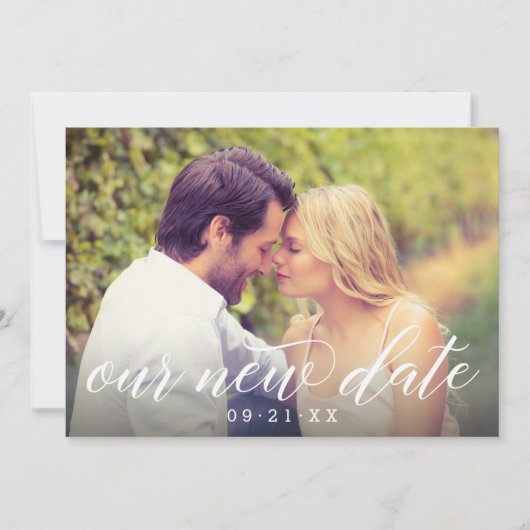 Onze Nieuwe Datum Moderne Kalligrafie Bruiloft Fot Save The Date (Voorkant)