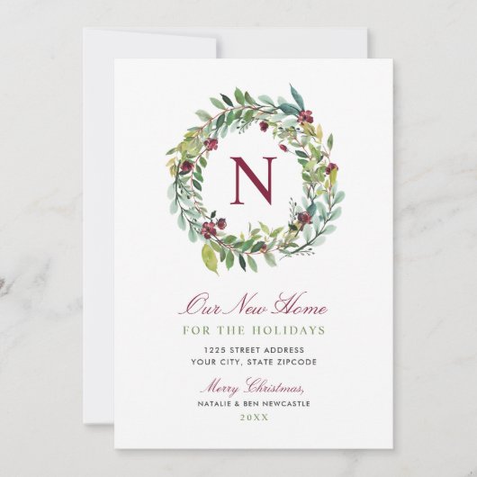 Onze nieuwe Home Winter Greenery Monogram Wreate Feestdagenkaart (Voorkant)