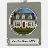 Onze nieuwe persoonlijke persoonlijke feestdag — f verzilverd banner ornament (Voorkant)