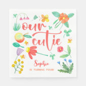 Onze schatje is... bloemige kinderen verjaardagsfe servet (Voorkant)