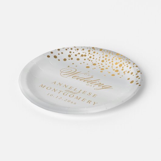 Onze trouwdag Witte Satijn & Gouden Confetti Stipp Papieren Bordje (Gekanteld)