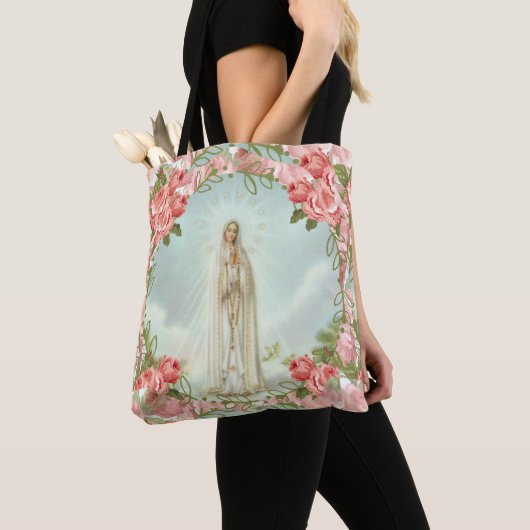 Onze Vrouwe Vatima met roze rozen Tote Bag (Dichtbij)