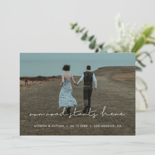 Onze weg begint hier Modern minimalistische foto Aankondiging (Staand voorkant)