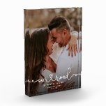 ONZE WEG STARTEN HIER DE Moderne Windweduwen VAN H Fotoblokken<br><div class="desc">Het paar van de douane,  het verloving,  of het blok van de trouwfoto met een modern hartmanuscript ontwerp dat ONZE WEG ONZE STARTEN HIER naast uw namen en datum leest.</div>