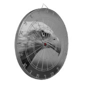 Oogoog van zwarte en witte arend dartbord (Voorkant Links)