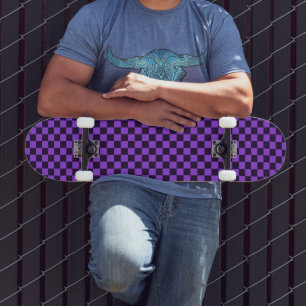 Oogverblindend paars en lavendel schaakbordpatroon persoonlijk skateboard