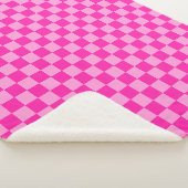 Oogverblindend roze schaakbord sherpa deken (3/4)