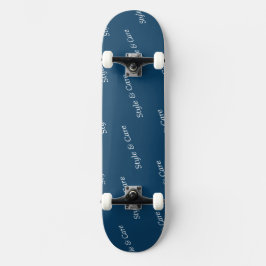 Oogverblindende aangepaste merknaam tekstpatroon N Persoonlijk Skateboard