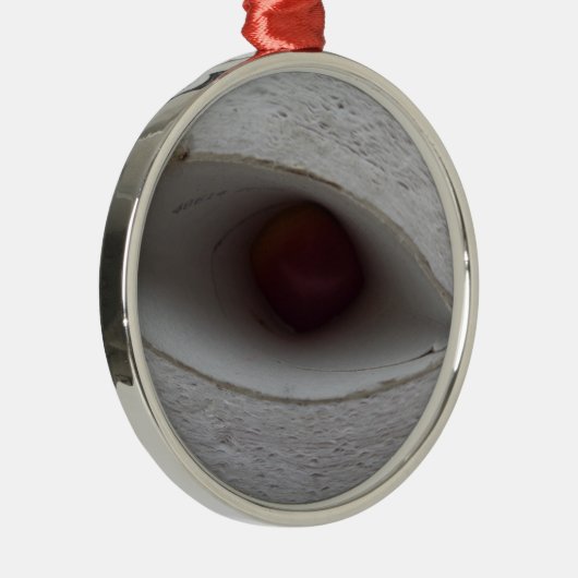 oogvormig gat, gemaakt van papier metalen ornament (Rechts)