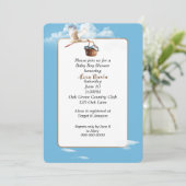 Ooievaar met baby jongen in mand kaart (Staand voorkant)