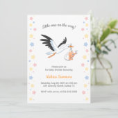 Ooievaar met Baby Selfie Baby shower Uitnodiging (Staand voorkant)