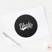 Oom. 2024 voor zwangerschapsaankondiging ronde sticker (Envelop)