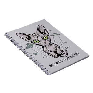 Oordelende Sphynx Kat in Ruimte Kunst Notitieboek