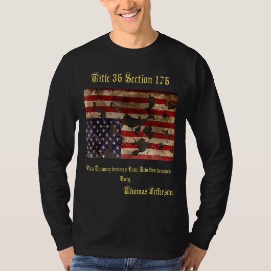 Oorlog verscheurde Amerikaanse vlag op zijn kop T-shirt (Voorkant)