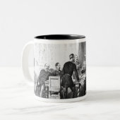 Oorlogsraad in de prefectuur Versailles Tweekleurige Koffiemok (Voorkant links)