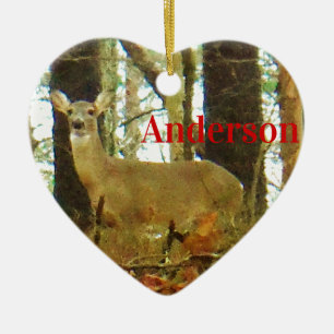 Oorspronkelijke titel: Deer in the Misty Pines Keramisch Ornament