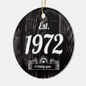 Oost in 1972 Een  jaar Keramisch Ornament (Links)