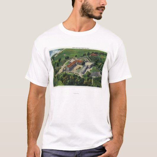 Oostelijk Uitzicht van de Fort-gronden T-shirt (Voorkant)