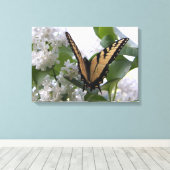 Oostelijke tijgerslierstaart op witte Lila Struik Canvas Afdruk (Insitu (Houten vloer))