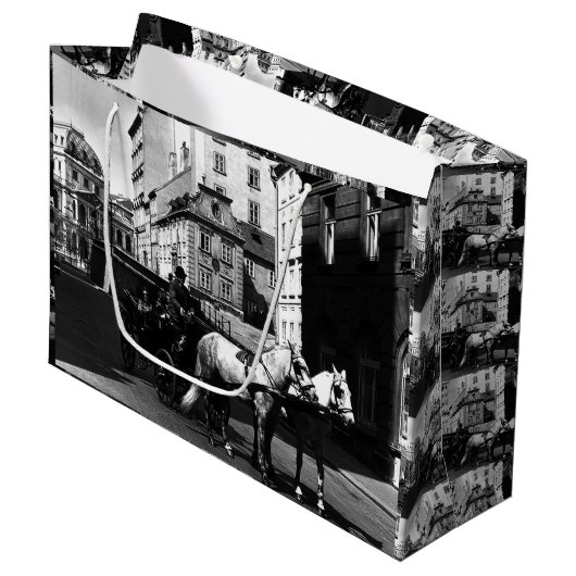  Oostenrijk: Wenen Dreimaderlhaus Fiaker Groot Cadeauzakje (Voorkant Gekanteld)