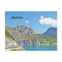 Oostenrijkse bergen in Vorarlberg in de zomer