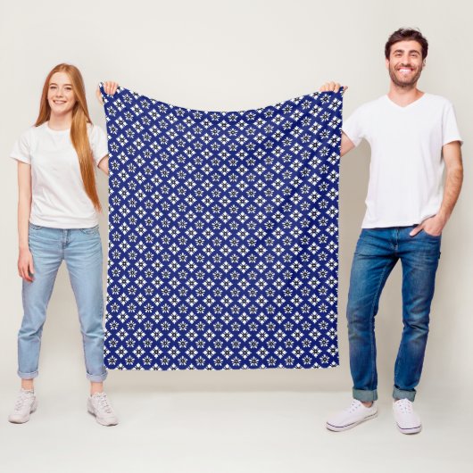 Oosters Indigo Wit Katazome Bloemen Patroon Fleece Deken (In situ)
