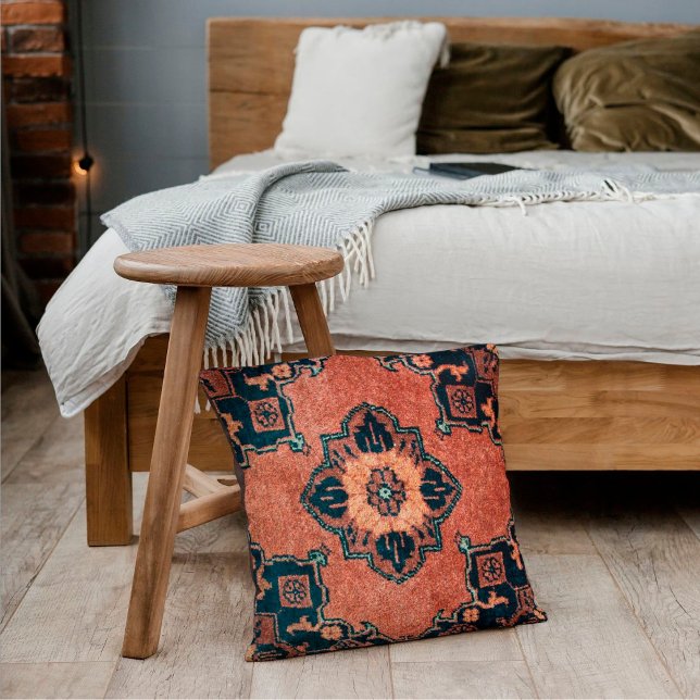 Oosters verbrand Umber Ebony zwart Perzisch tapijt Kussen (Creator heeft geüpload)