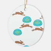 oosterse bunny en eitjes op wit keramisch ornament (Links)