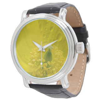 Oosterse gele papaver horloge