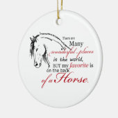 Op de achterkant van een paard keramisch ornament (Links)