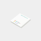 Op de bureau van de kunstleraar gepersonaliseerde  post-it® notes (Schuin)