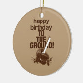 Op de grond keramisch ornament (Links)