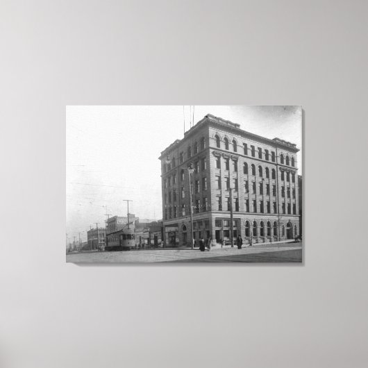 Op de hoek op Hewitt Avenue Canvas Afdruk (Voorkant)