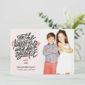 Op de Naughty List | Funny Holiday-fotokaarten Kaart (Staand voorkant)