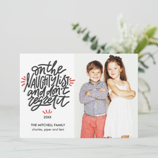 Op de Naughty List | Funny Holiday-fotokaarten Kaart (Staand voorkant)