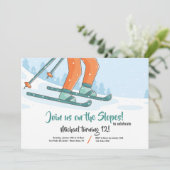 Op de uitnodiging voor het slaan van de sloppenwij (Staand voorkant)