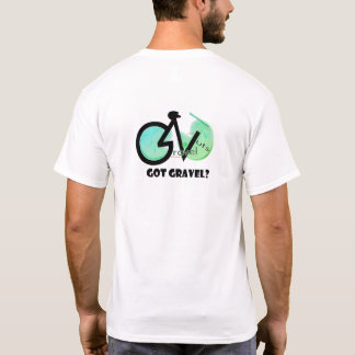 op de weg met Gravel Nuts T-shirt