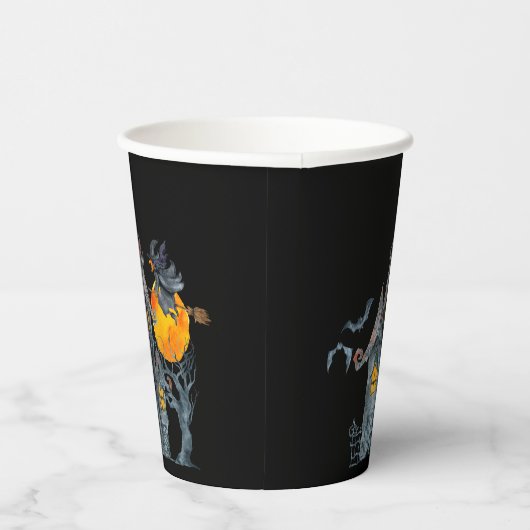 Op een bezemkamer vliegen en een gehakt huis hallo papieren bekers (Rechts)