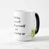 Op een dag zal je je eigen citaat bedanken magische mok (Voorkant rechts)