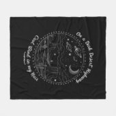 Op een donkere woestijn snelweg reizen berg campin fleece deken (Voorkant (Horizontaal))